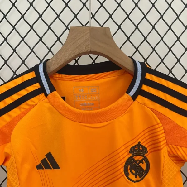 REAL MADRID AWAY KIDS 24/25 - Image 2