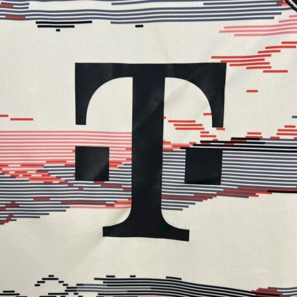 BAYERN AWAY 25/26 - Image 2