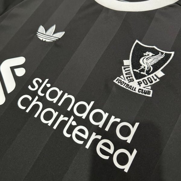 LIVERPOOL GOALKEEPER 25/26 - Image 3