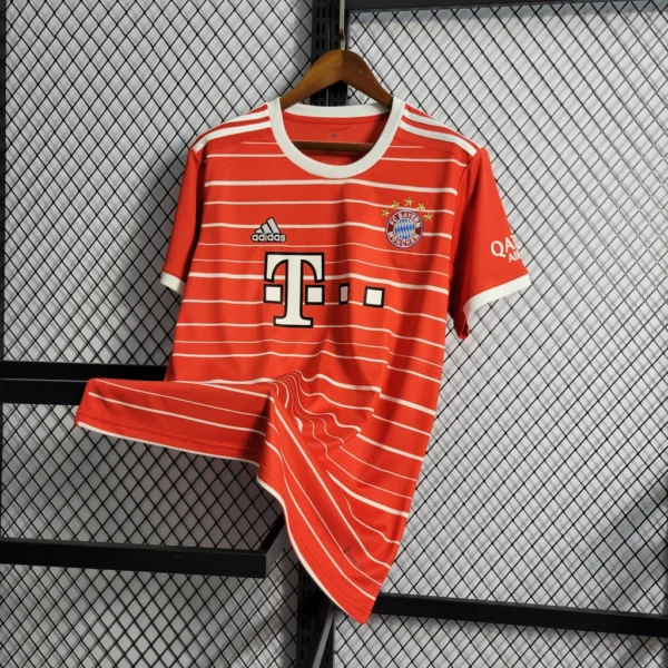 BAYERN HOME 22/23 - Image 2